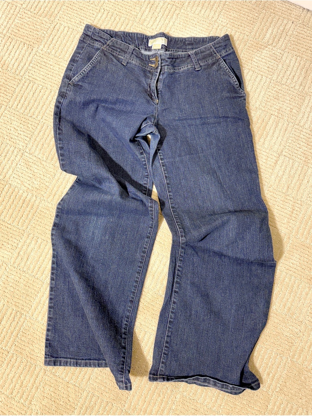 Michael Kors Wide-Leg Low Rise Jeans in Dark Blue Denim - Picture 7 of 7